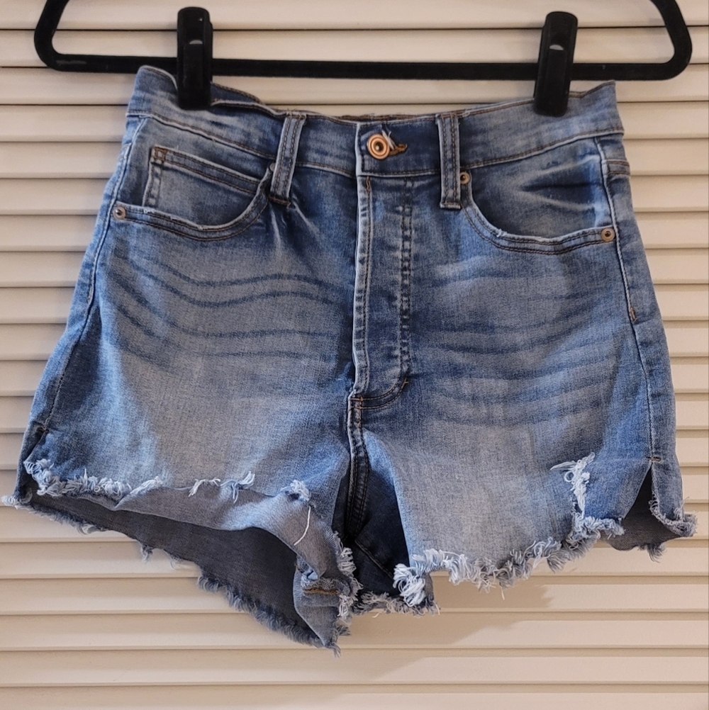 Celebrity Pink - The Rebel Denim Distressed Jean High-Waisted Shorts W Pockets